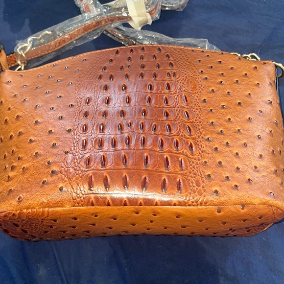 Versiona - Picture 2 of 3